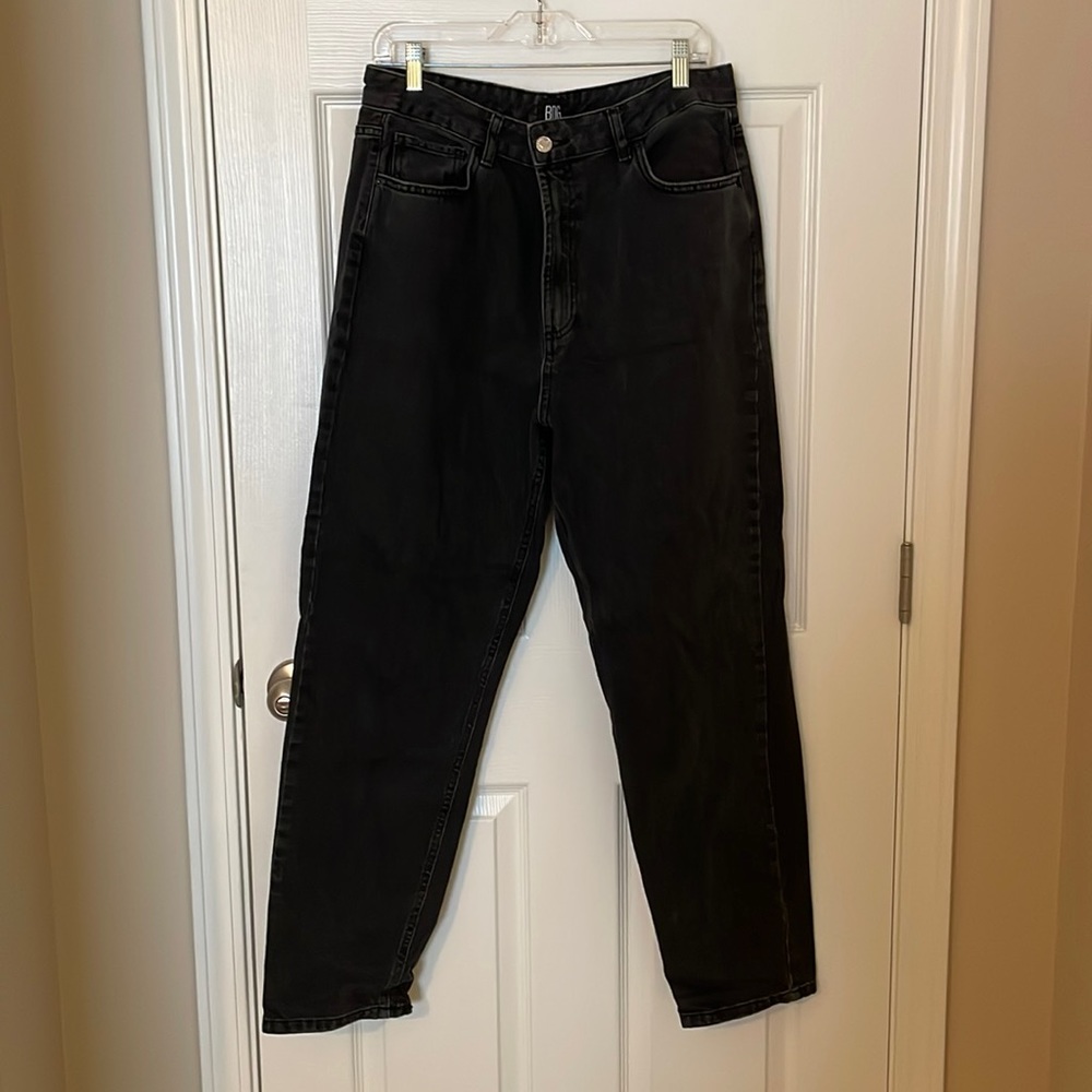 Black high waisted mom jeans